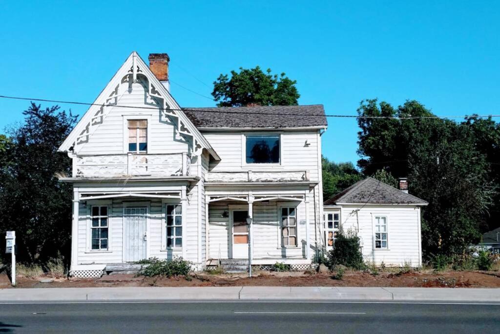 Historical John Rast House Circa 1875 Hotel Roseburg Exterior photo